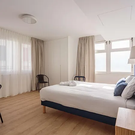 Renove Au Centre-ville Avec Parking, Proche Plage Et Commerces - Fr-1-4-698 Apartment *